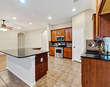 24222 Lake Path Circle - Photo Thumbnail 22