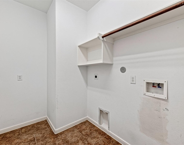 24222 Lake Path Circle - Photo Thumbnail 33
