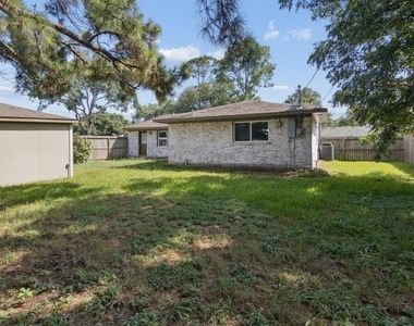 6022 Beaudry Drive - Photo Thumbnail 24