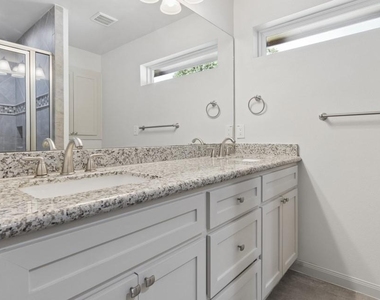 6022 Beaudry Drive - Photo Thumbnail 14