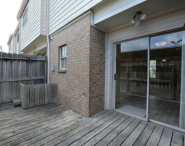 2626 North Boulevard - Photo Thumbnail 18