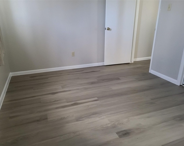 2626 North Boulevard - Photo Thumbnail 13