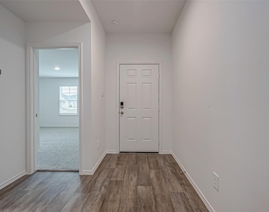 2943 Sycamore Run Lane - Photo Thumbnail 3