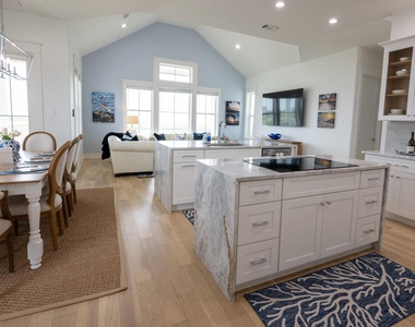 18414 Indian Beach Ct - Photo Thumbnail 5