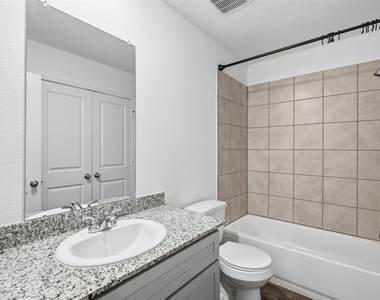 16467 Jasmine Marie Place - Photo Thumbnail 6
