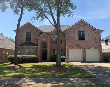 719 Rock Springs Drive - Photo Thumbnail 10