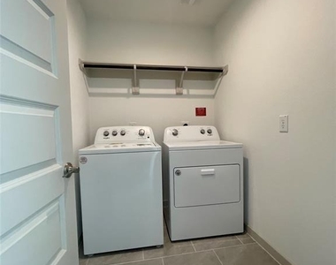 28939 Lupo River Court - Photo Thumbnail 14