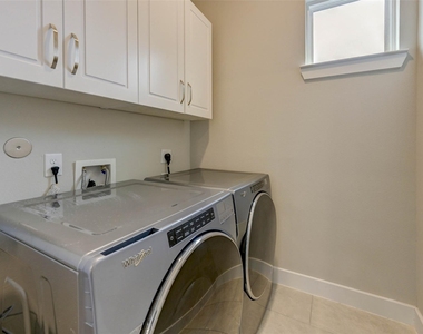 1108 Fowler Street - Photo Thumbnail 40