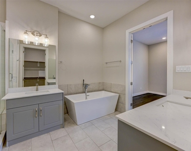1108 Fowler Street - Photo Thumbnail 34