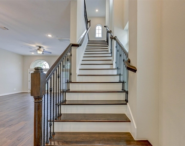 1108 Fowler Street - Photo Thumbnail 26