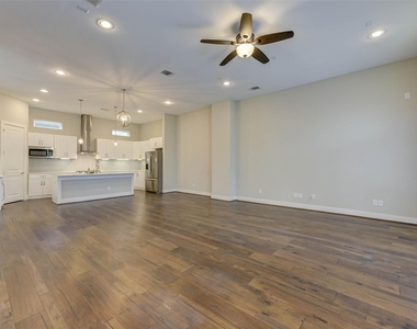 1108 Fowler Street - Photo Thumbnail 14