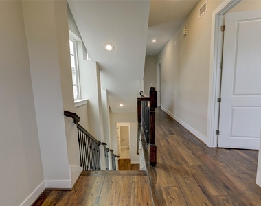 1108 Fowler Street - Photo Thumbnail 28