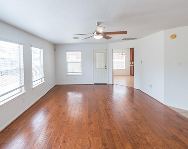 5111 Juniper Walk Lane - Photo Thumbnail 9