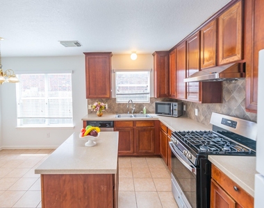 5111 Juniper Walk Lane - Photo Thumbnail 16