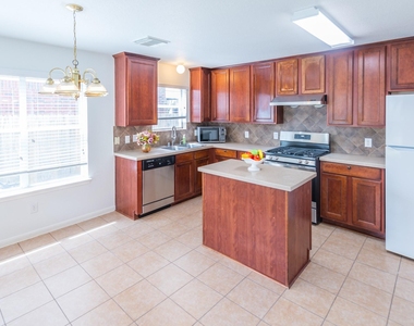5111 Juniper Walk Lane - Photo Thumbnail 14
