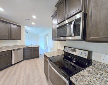 380 Stone Gage Drive - Photo Thumbnail 5