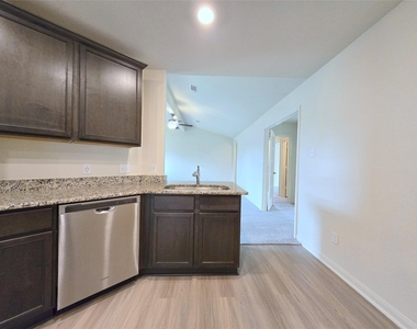380 Stone Gage Drive - Photo Thumbnail 3