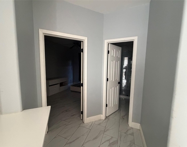 19551 Harvest Stream Way - Photo Thumbnail 7