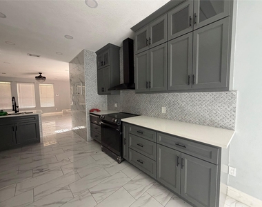 19551 Harvest Stream Way - Photo Thumbnail 5