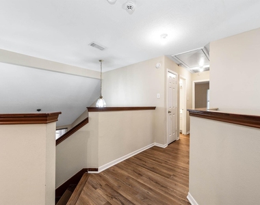 1835 Taylor Creek Drive - Photo Thumbnail 25