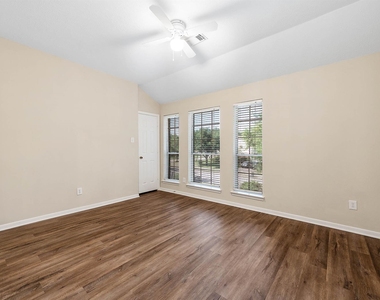 1835 Taylor Creek Drive - Photo Thumbnail 29