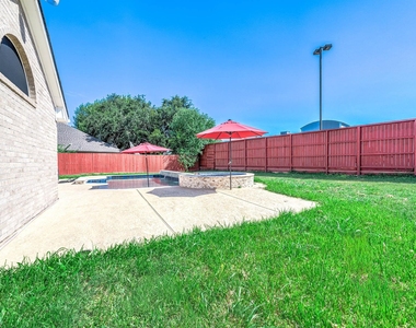1835 Taylor Creek Drive - Photo Thumbnail 38