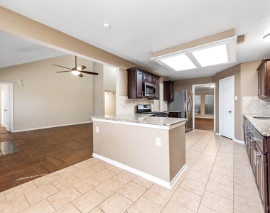 1835 Taylor Creek Drive - Photo Thumbnail 11
