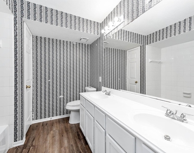 1835 Taylor Creek Drive - Photo Thumbnail 30
