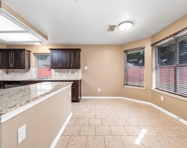 1835 Taylor Creek Drive - Photo Thumbnail 10