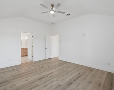 13134 Lake Conroe Bay Road - Photo Thumbnail 25