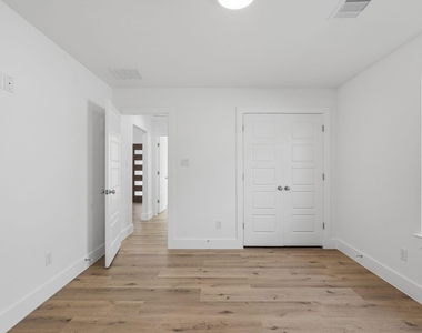 13134 Lake Conroe Bay Road - Photo Thumbnail 36