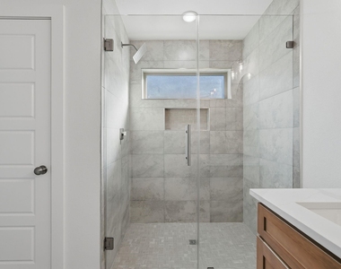 13134 Lake Conroe Bay Road - Photo Thumbnail 29