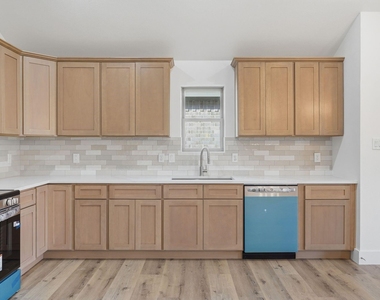 13134 Lake Conroe Bay Road - Photo Thumbnail 15