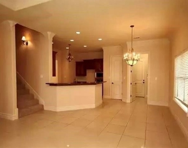 7 Stonebrook Court - Photo Thumbnail 8