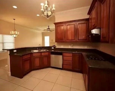 7 Stonebrook Court - Photo Thumbnail 11