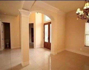 7 Stonebrook Court - Photo Thumbnail 1