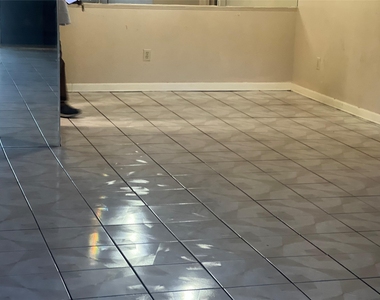 9797 Leawood Boulevard - Photo Thumbnail 2