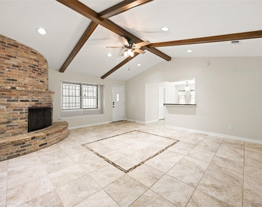 5827 S Braeswood Boulevard - Photo Thumbnail 9