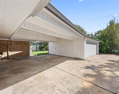 5827 S Braeswood Boulevard - Photo Thumbnail 25