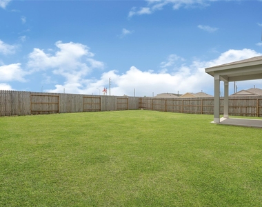 5510 Blackbird Lane - Photo Thumbnail 17