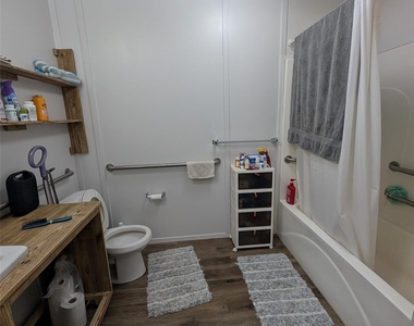 1274 Cardinal Lane - Photo Thumbnail 10