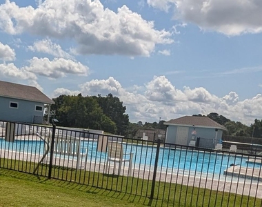 1274 Cardinal Lane - Photo Thumbnail 15