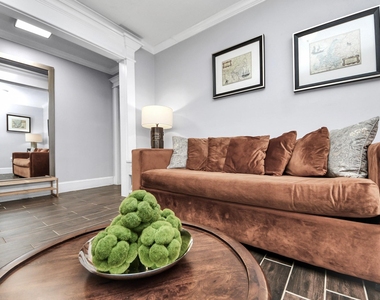 8607 Shadow Crest Street - Photo Thumbnail 8