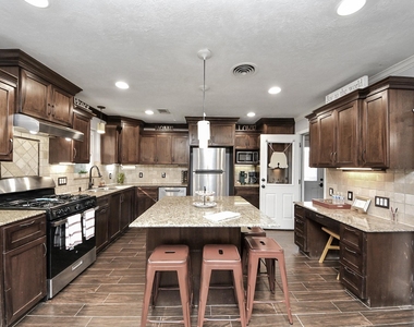8607 Shadow Crest Street - Photo Thumbnail 24