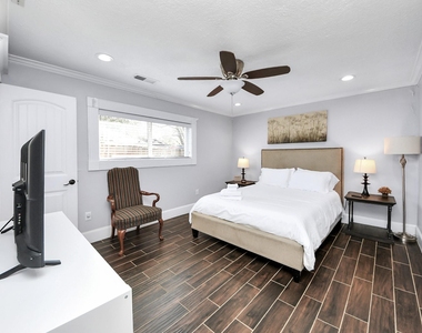 8607 Shadow Crest Street - Photo Thumbnail 13