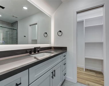 3223 Cherry Hills Drive - Photo Thumbnail 16