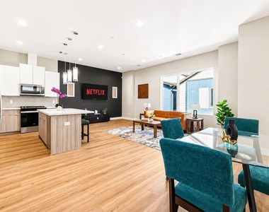 778 Paul Quinn Street - Photo Thumbnail 3