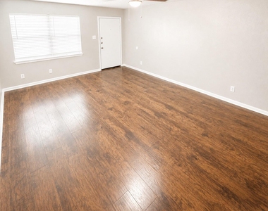 705 Evanston Street - Photo Thumbnail 3
