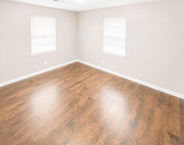 705 Evanston Street - Photo Thumbnail 16