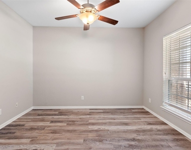13402 Indigo Sands Drive - Photo Thumbnail 13